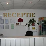 Federatia Romana De Scrima - Hotel Floreta De Aur