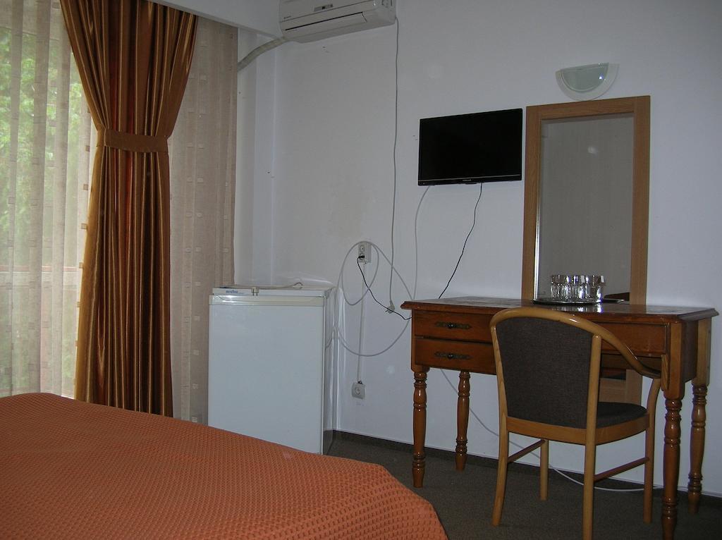 Federatia Romana De Scrima - Floreta De Aur Hotel 2*