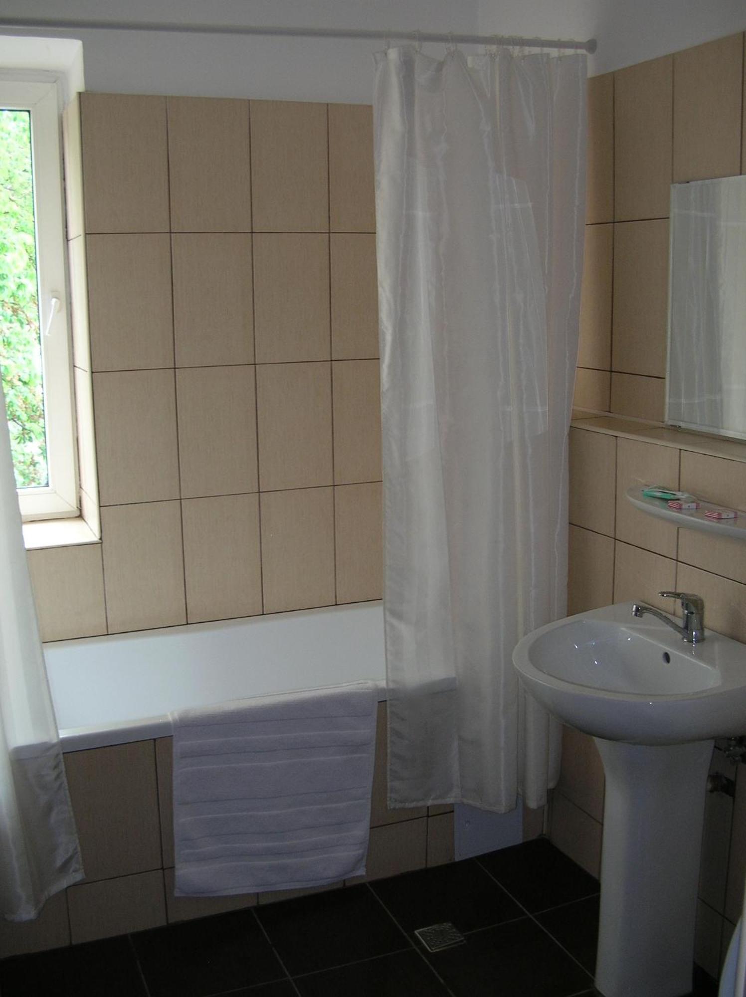 Federatia Romana De Scrima - Floreta De Aur Hotel Bucharest
