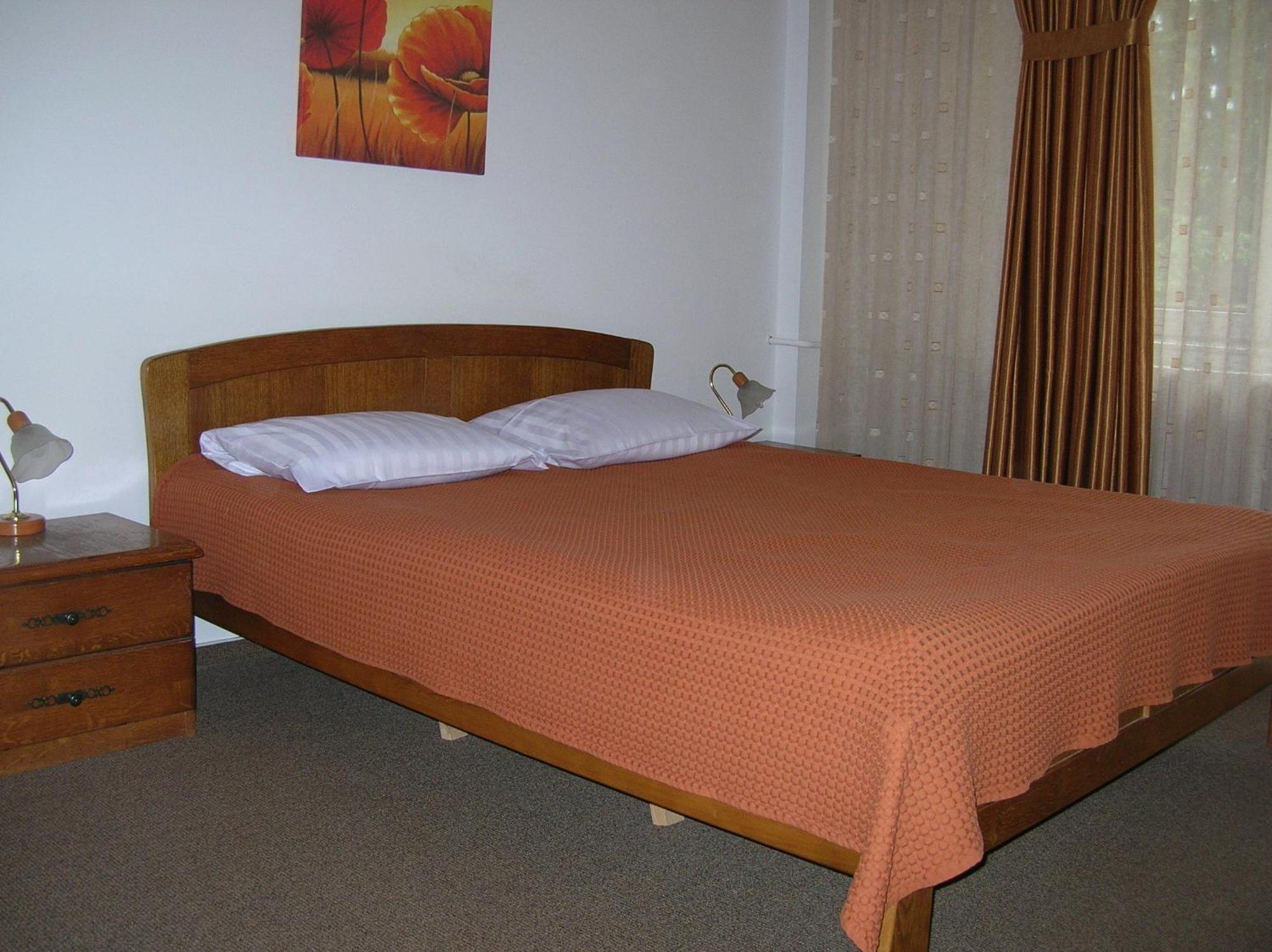 Hotel Federatia Romana De Scrima - Floreta De Aur Bucarest